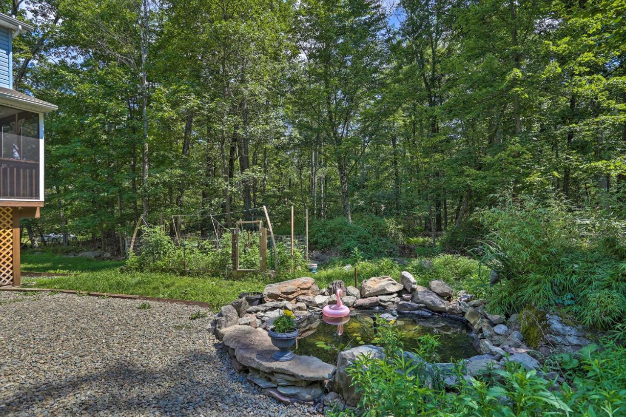 Henryville Home With Hot Tub About 5 Mi To Camelback! Exterior photo